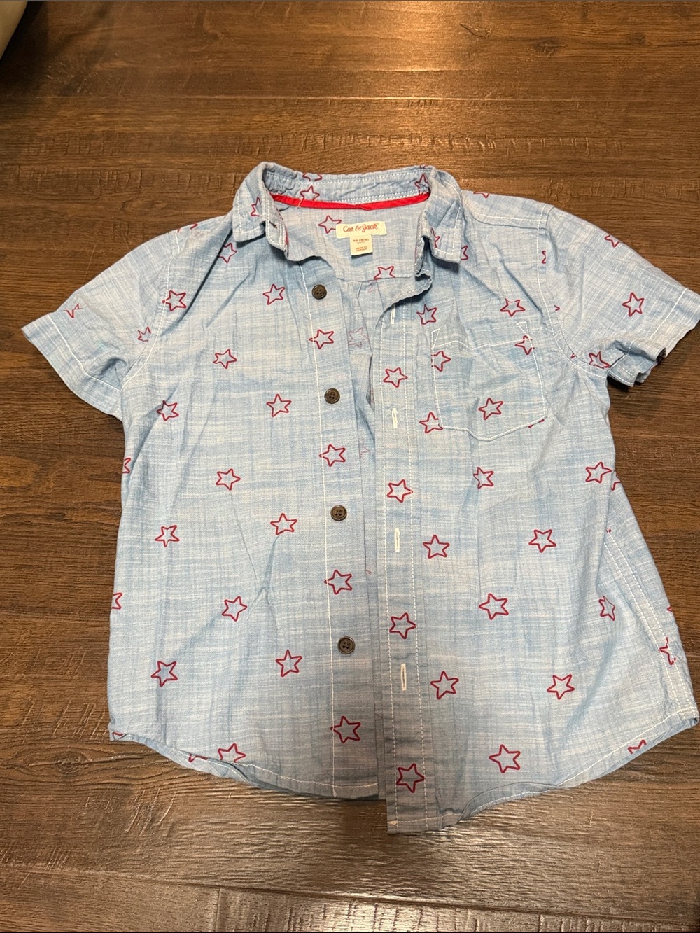 Cat & Jack Light Blue Short-Sleeve Button Shirt with Red Star Print